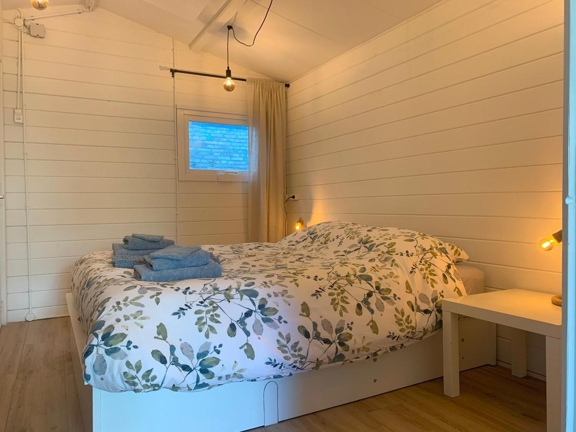 Tiny House Tussen De Grachten Sneek Kültér fotó
